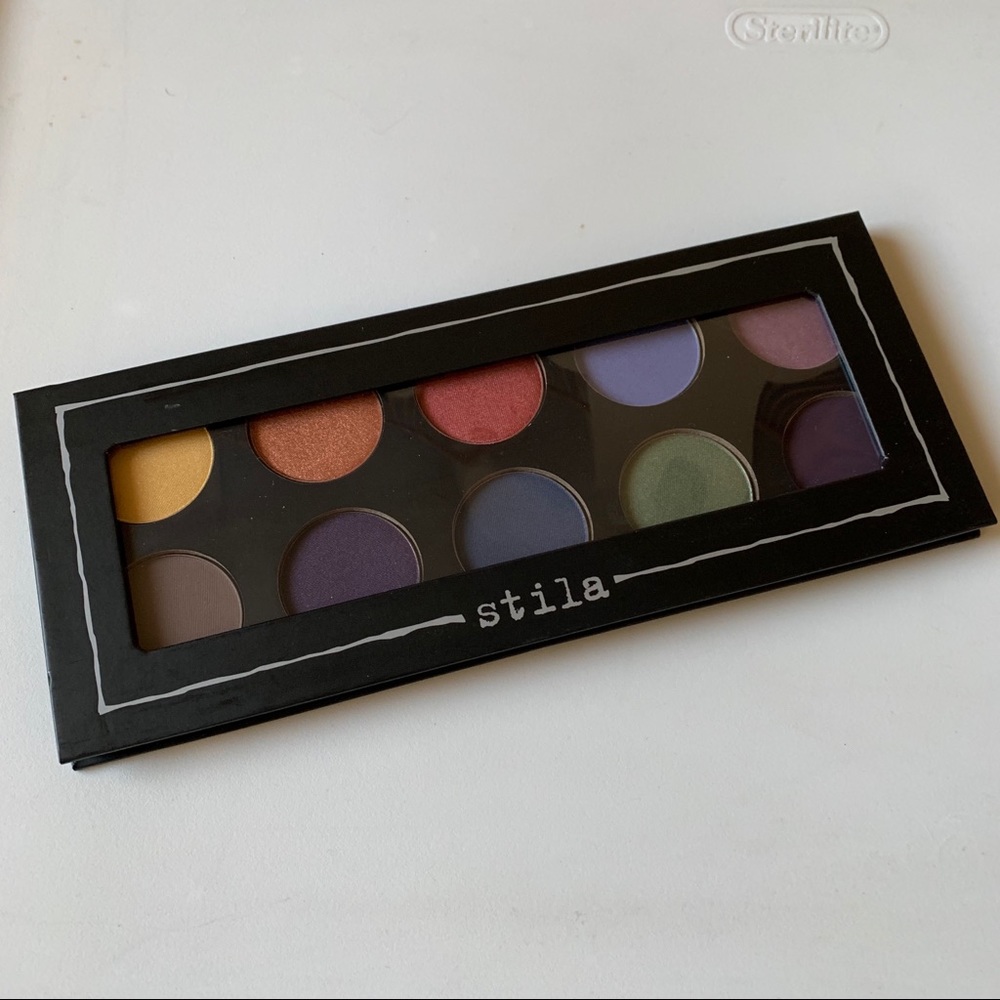 New Stila 10 Pan Eyeshadow Palette
